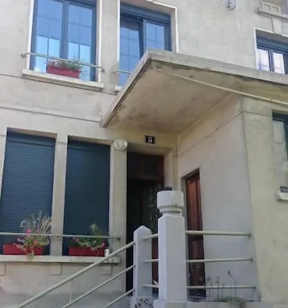 Le Numero 5 Bar-le-Duc Exterior photo